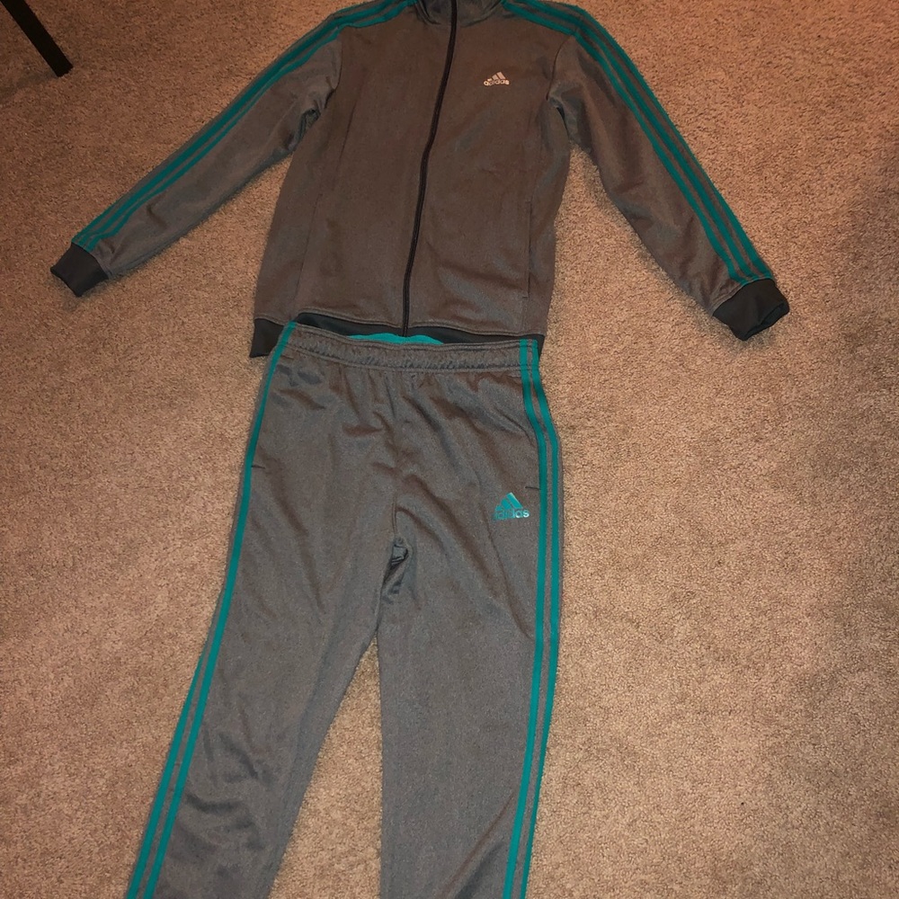 Adidas sweat suit